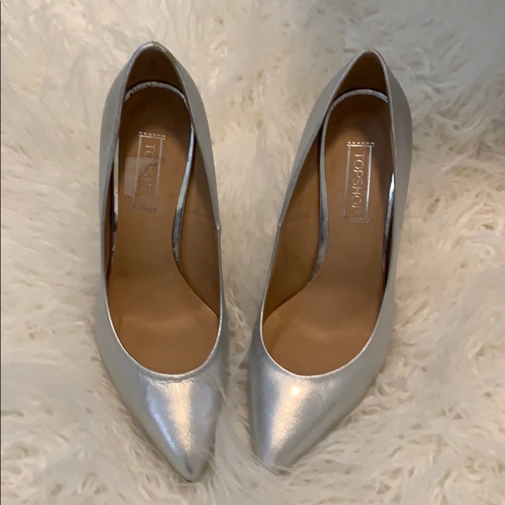 TOPSHOP Silver Pumps